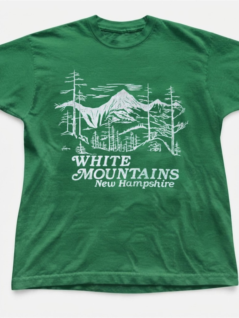 White Mountains New Hampshire Graphic Gildan Unisex Tee